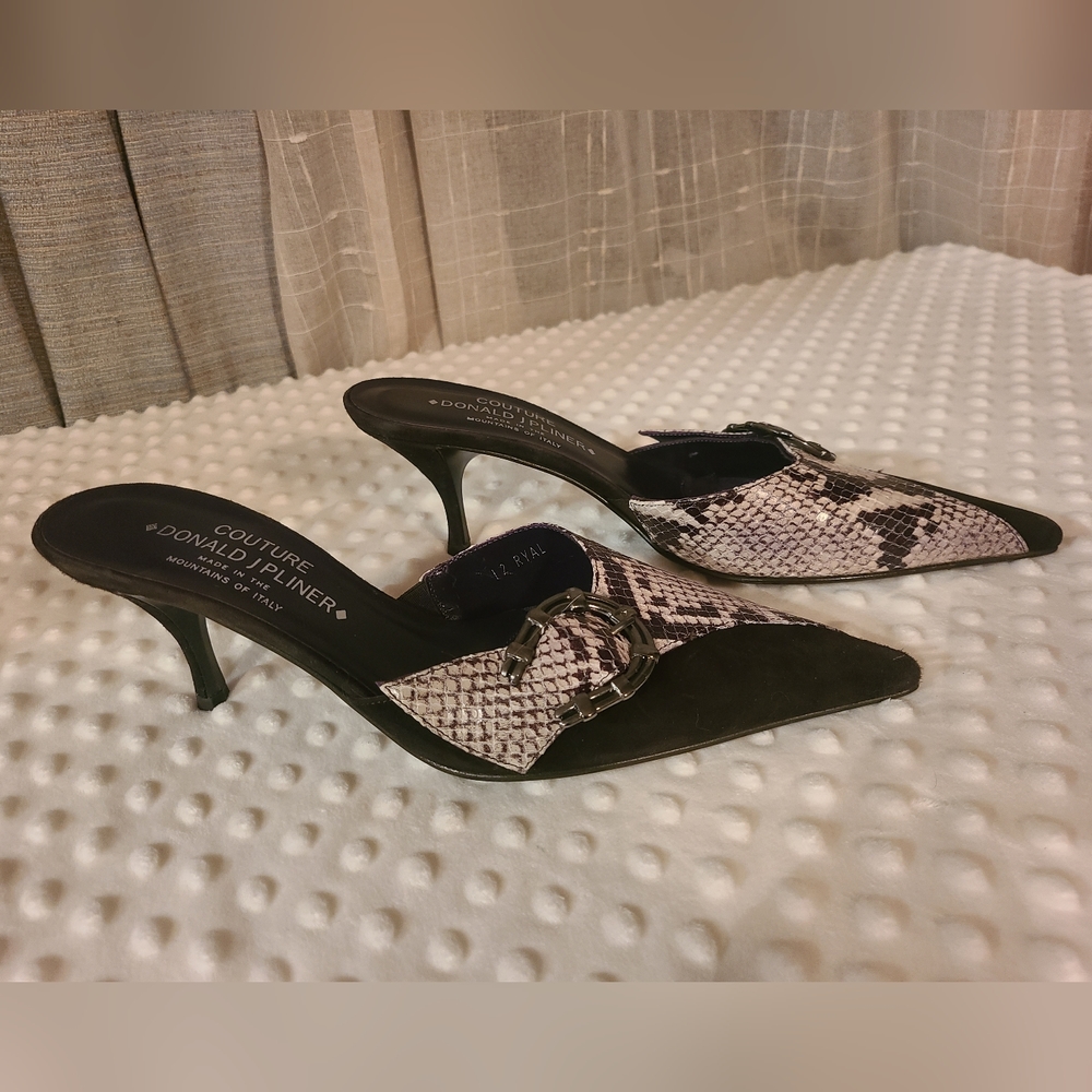 Couture Donald J Pliner Slip On Pointy Shoe Heels sizw 8 Black and Cream